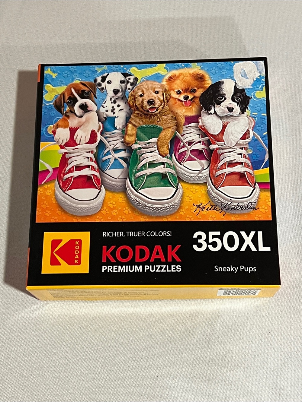 Kodak Kids Puzzle - Sneaky Pups in Red, Blue, Green, Pink, Orange
